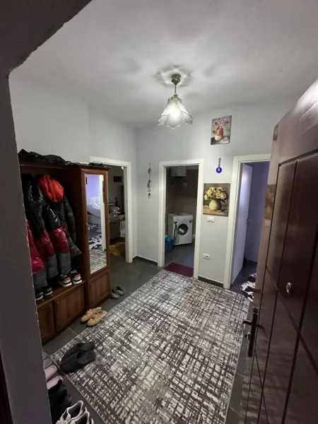 Tirane, shitet apartament 1+1+Aneks+Ballkon Kati 3, 75 m² 87.000 € (fresk)