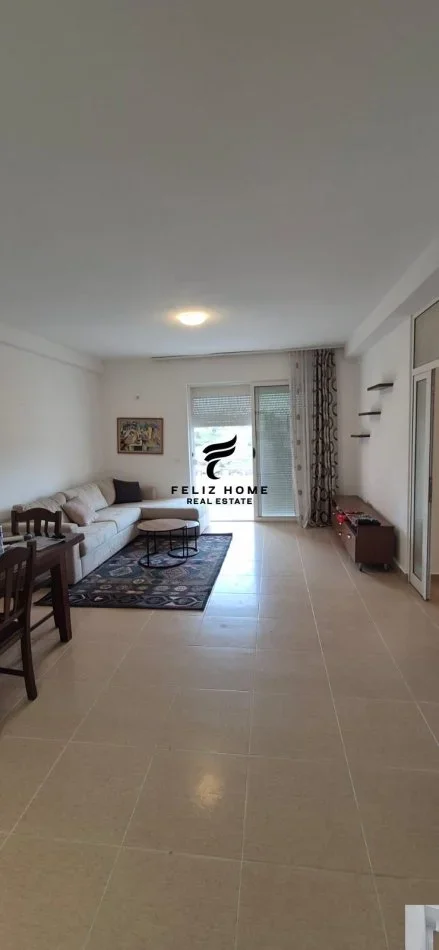 Tirane, jepet me qera apartament 2+1 Kati 4, 95 m² 500 € (SELITE)