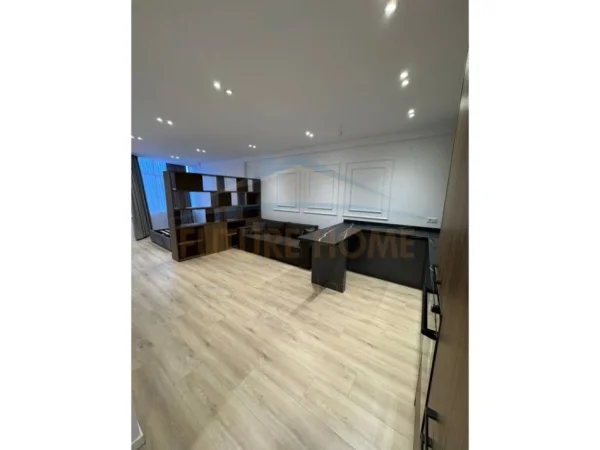 Tirane, shitet apartament 1+1 Kati 6, 114 m² 200.000 € (UNAZA RE)  UNA48074