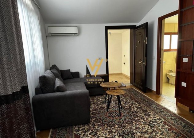Tirane, jepet me qera hyrje e nje vile private 2+1+Ballkon Kati 3, 90 m² 410 € (YZBERISHT)
