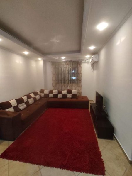 Tirane, jepet me qera apartament 2+1 Kati 1, 88 m² 450 Euro