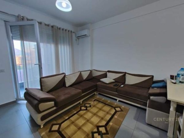 Tirane, shes apartament 2+1 92 m² 172.000 Euro (liqeni i tiranes)