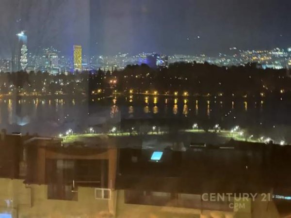 Tirane, jepet me qera apartament 2+1+BLK 1.200 Euro (liqeni i thate)