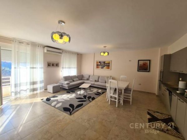 Tirane, jepet me qera apartament 700 Euro (kodra e diellit)