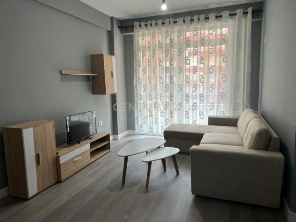 Tirane, shes apartament 1+1+BLK Kati 3, 87 m² 80.000 Euro (astir)