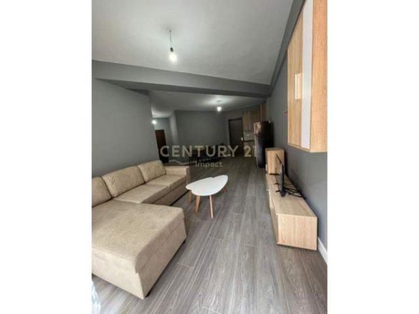 Tirane, shes apartament 1+1+BLK Kati 3, 87 m² 80.000 Euro (astir)