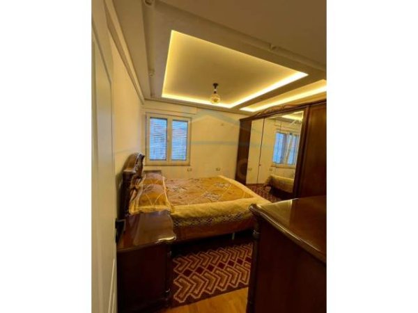 Tirane, shitet Vile 2+1 Kati 4, 100 m² 550 Euro (Sauk)