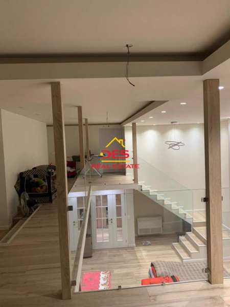 Tirane, shitet apartament duplex 2+1+BLK Kati 1, 160 m² 150.000 Euro (konferenca e pezes)