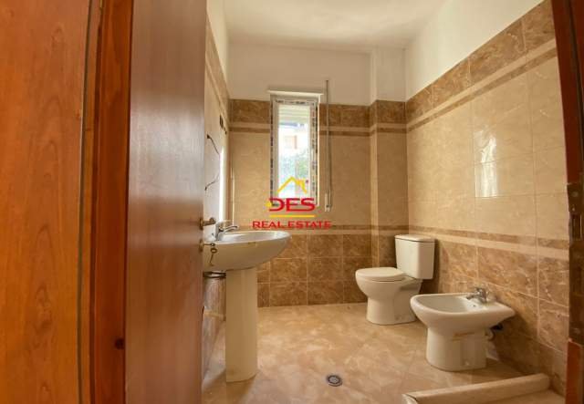 Vlore, shitet apartament 2+1+BLK Kati 2, 96 m² 96.880 Euro (Rruga Stefan Pano)