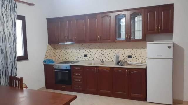 Tirane, jepet me qera Vile 3+1 Kati 1, 120 m² 30.000 Leke (, Qytet Studenti prane Kompleksit Grand)