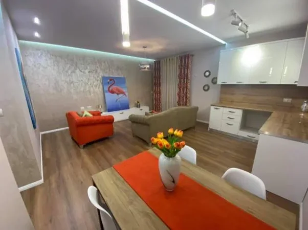 Super Apartament per Qera, Duplex 3+1+2, Kati 5, 135 m² 750 Euro Rr. Panorama