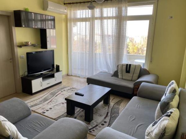 Tirane, jepet me qera apartament 3+1+BLK Kati 3, 135 m² 650 Euro (Rruga Selita e Vjetër)