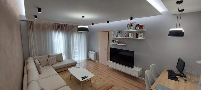 Tirane, jepet me qera apartament 2+1+BLK Kati 6, 114 m² 650 Euro (Ali demi)