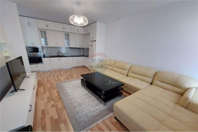 Tirane, jepet me qera apartament 2+1 94 m² 500 Euro (porcelan oxhaku)