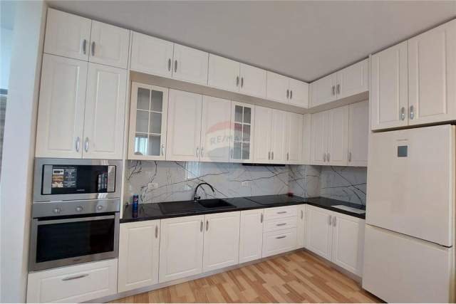 Tirane, jepet me qera apartament 2+1+BLK Kati 5, 94 m² 450 Euro (ASL)