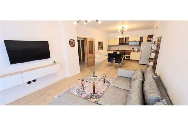 Tirane, jepet me qera apartament 109 m² 1.000 Euro (bllok)