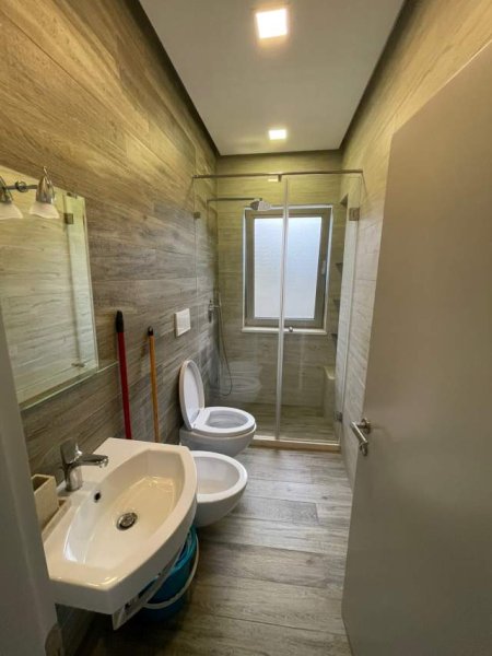 Tirane, jepet me qera apartament 2+1+BLK Kati 2, 114 m² 500 Euro (mihal grameno)