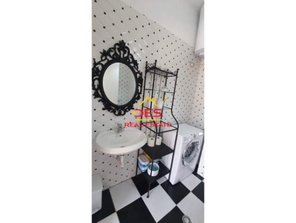 Vlore, jepet me qera apartament Kati 0, 77 m² 900 Euro (Rruga Aleksander Moisiu)