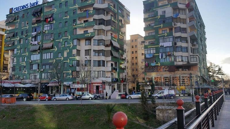 Tirane, jepet me qera apartament 2+1 Kati 1, 70 m² 550 € (Pallati me Shigjeta)