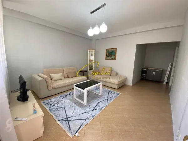 Tirane, jepet me qera apartament 2+1 Kati 1, 100 m² 500 € (RRUGA E DIBRES)