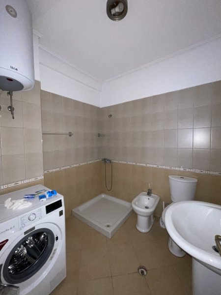 Tirane, shitet apartament 2+1+Aneks+Ballkon Kati 5, 100 m² 140.000 € (Rruga teodor keko)