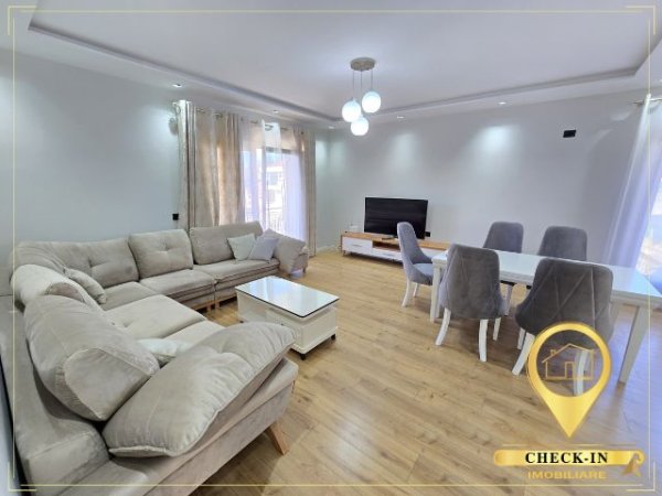 Tirane, jepet me qera apartament 2+1+Aneks+Ballkon Kati 2, 95 m² 600 € (Sauk)