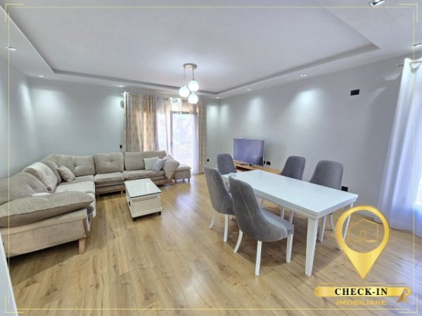 Tirane, jepet me qera apartament 2+1+Aneks+Ballkon Kati 2, 95 m² 600 € (Sauk)