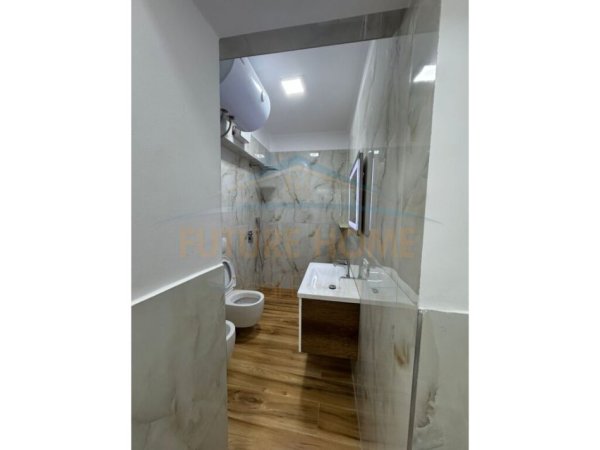 ALF48299 Tirane, jepet me qera zyre Kati 3, 60 m² 800 € (Rruga e Elbasanit)