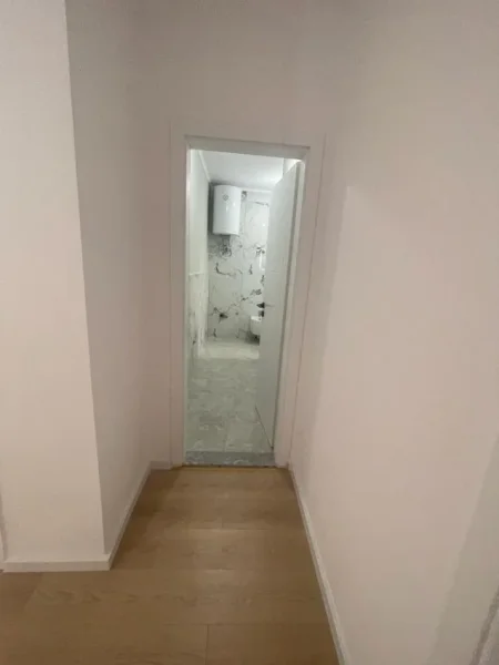 Tirane, shes apartament 2+1+Ballkon Kati 2, 65 m² 120.000 € (Medreseja te Restorant Durresi)