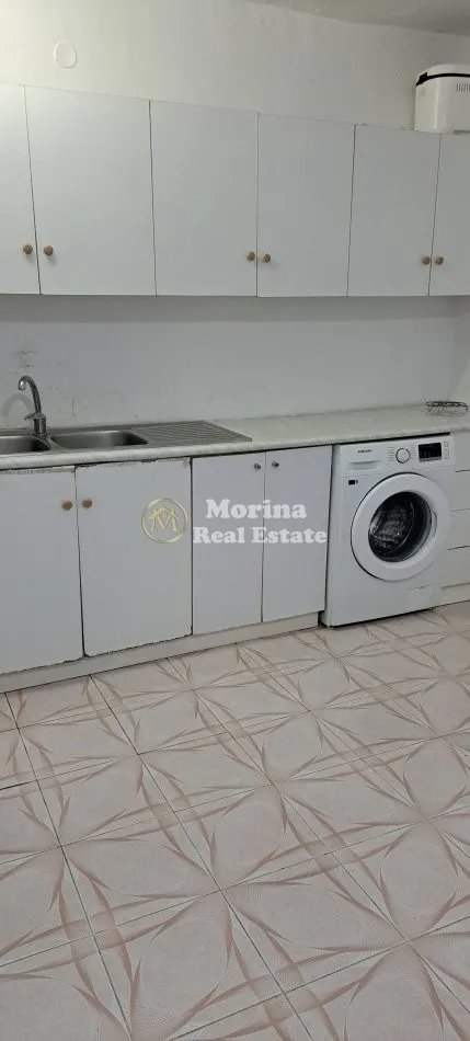 Tirane, jepet me qera apartament 2+1 Kati 5, 90 m² 450 € (Ali Demi)