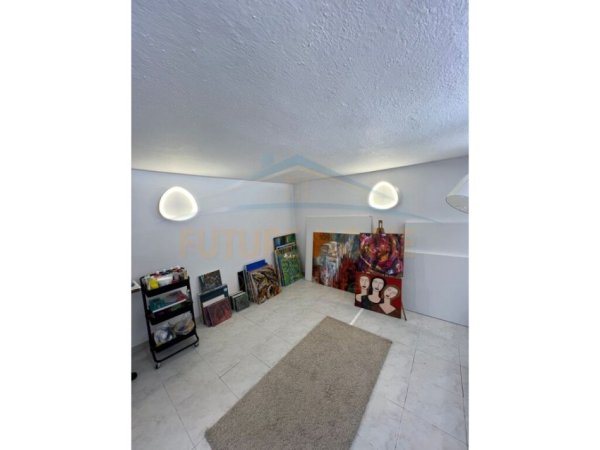 ALF48133 Tirane, shitet ambjent biznesi Kati -1, 28 m² 84.000 € (Komuna e Parisit)