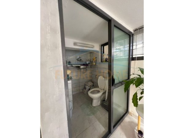 ALF48133 Tirane, shitet ambjent biznesi Kati -1, 28 m² 84.000 € (Komuna e Parisit)