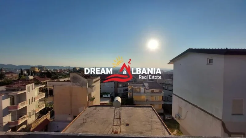 Tirane, shitet apartament 3+1 Kati 1, 150 m² 257.000 € (fresk)