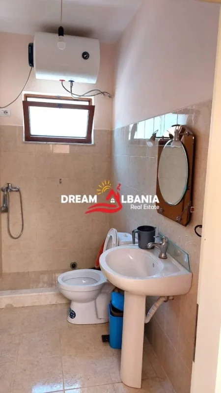 Tirane, shitet apartament 3+1 Kati 1, 150 m² 257.000 € (fresk)