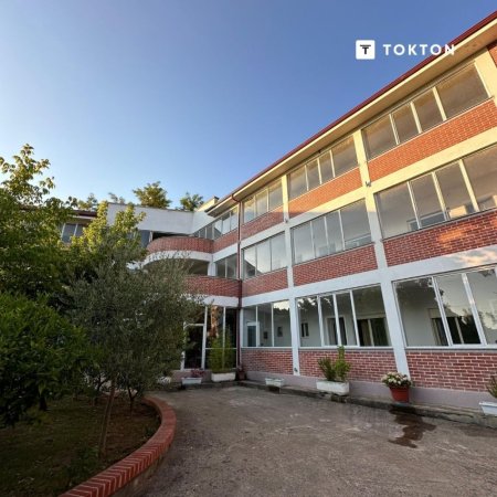 Tirane, shitet ambjent biznesi Kati 3, 1.601 m² 1.300.000 € (Fresku, Tiranë, TT 175)