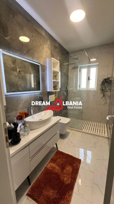 Tirane, jepet me qera apartament 2+1+Ballkon Kati 5, 75 m² 750 € (Ne Zonen e Myslym Shyrit)