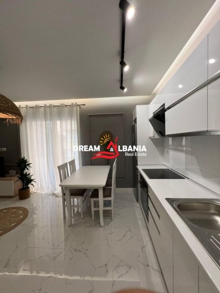 Tirane, jepet me qera apartament 2+1+Ballkon Kati 5, 75 m² 750 € (Ne Zonen e Myslym Shyrit)