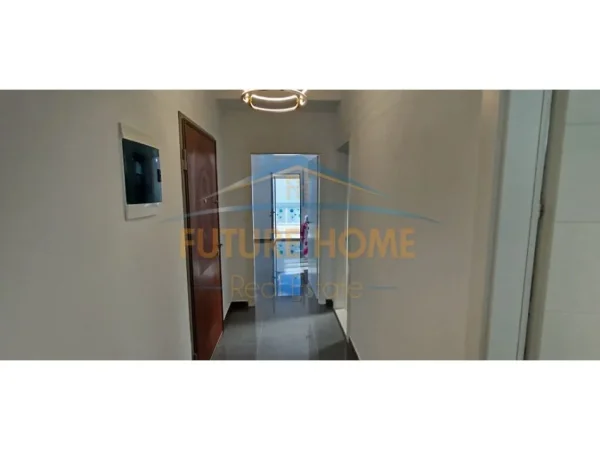 Durres, shitet apartament+verande | Penthouse 3+1+Ballkon Kati 3, 184 m² 280.000 € (Gjiri i Lalezit)