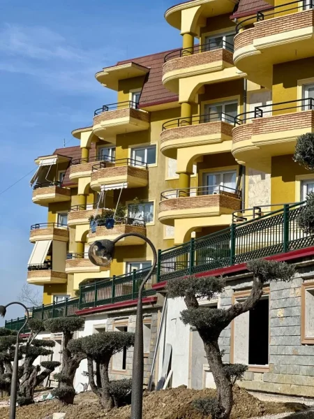 Tirane, shitet apartament 3+1+Aneks+Ballkon Kati 2, 151 m² 235.000 € (Rruga Panoram e Liqenit, Farke)