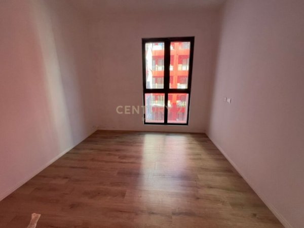 Tirane, jepet me qera 3+1+Ballkon Kati 5, 130 m² 600 € (rruga dibres)