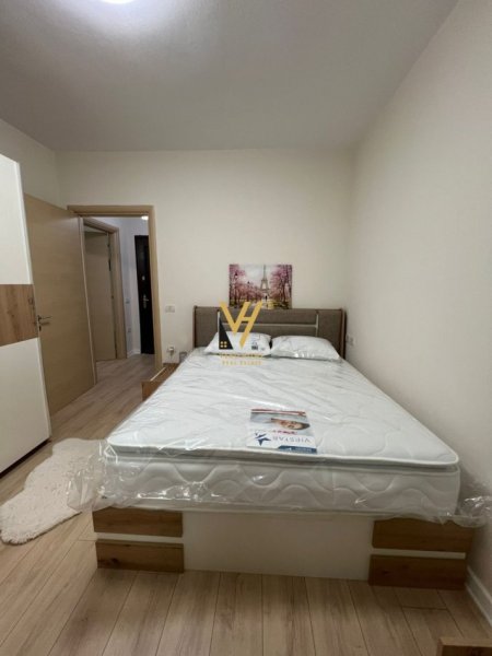 Tirane, jepet me qera apartament 1+1+Ballkon Kati 3, 75 m² 450 € (ASTIR)