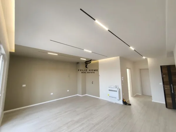 Tirane, jepet me qera apartament 2+1 Kati 7, 100 m² 550 € (ASTIR)