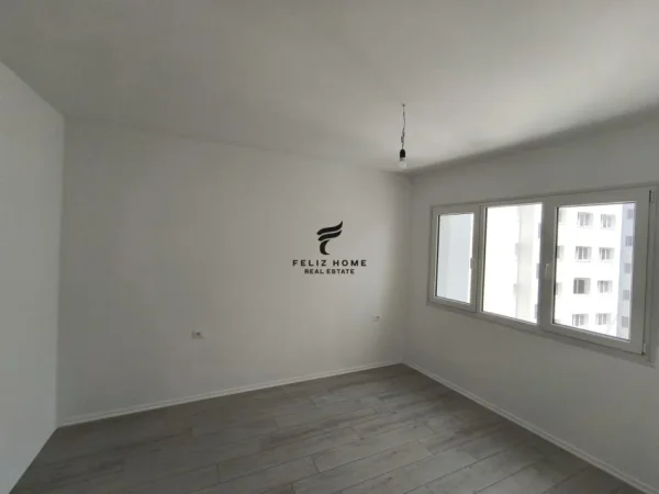 Tirane, jepet me qera apartament 2+1 Kati 7, 100 m² 550 € (ASTIR)