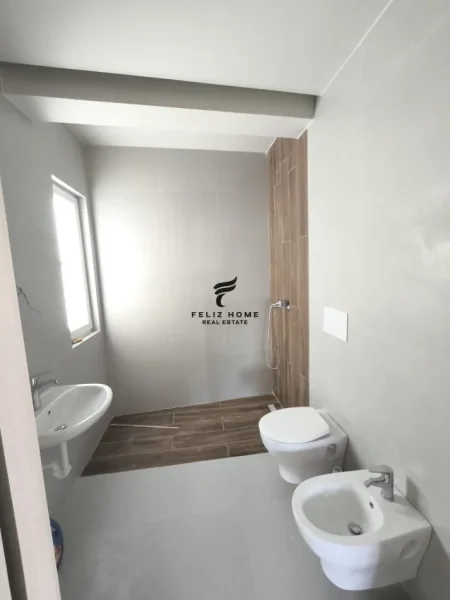 Tirane, jepet me qera apartament 2+1 Kati 7, 100 m² 550 € (ASTIR)