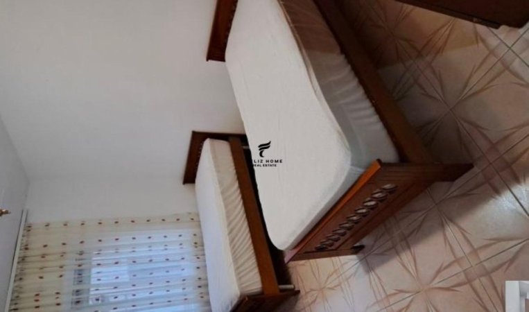 Tirane, jepet me qera apartament 2+1 Kati 5, 86 m² 450 € (ALI DEMI)