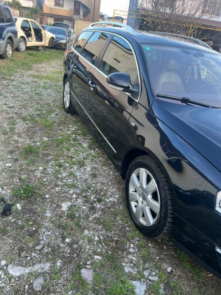 Tirane, shes makine Passat Nafte, e zeze tiptronik Kondicioner 20.000 km 5.000 €