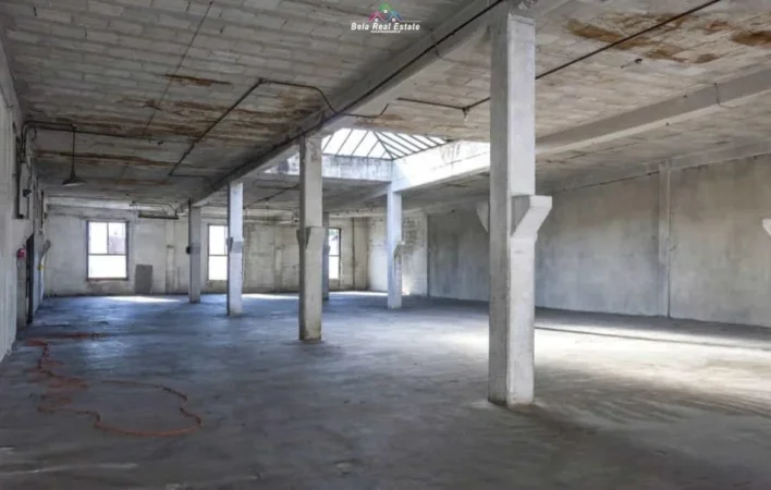 Tirane, jepet me qera magazine Kati 0, 1.000 m² 2.500 € (AUTOSTRADA TIRANE DURRES)