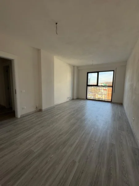 Tirane, shitet 2+1 Kati 6, 186.500 € (Jordan Misja)