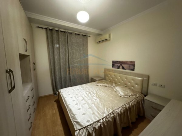 Tirane, jepet me qera apartament 1+1 Kati 5, 62 m² 550 € (21 Dhjetori)