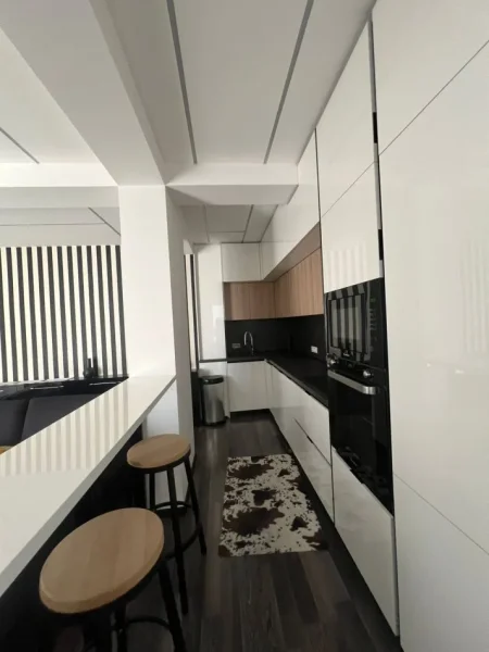 Tirane, shes apartament 3+1+Ballkon Kati 2, 81 m² (Kodra e Diellit)